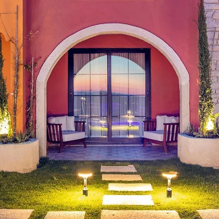 Otel Lavie Çeşme