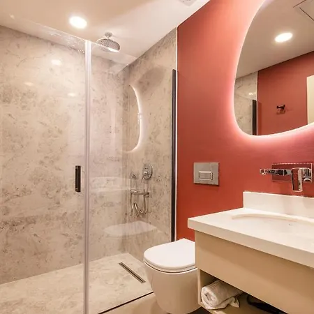 Lavie Otel